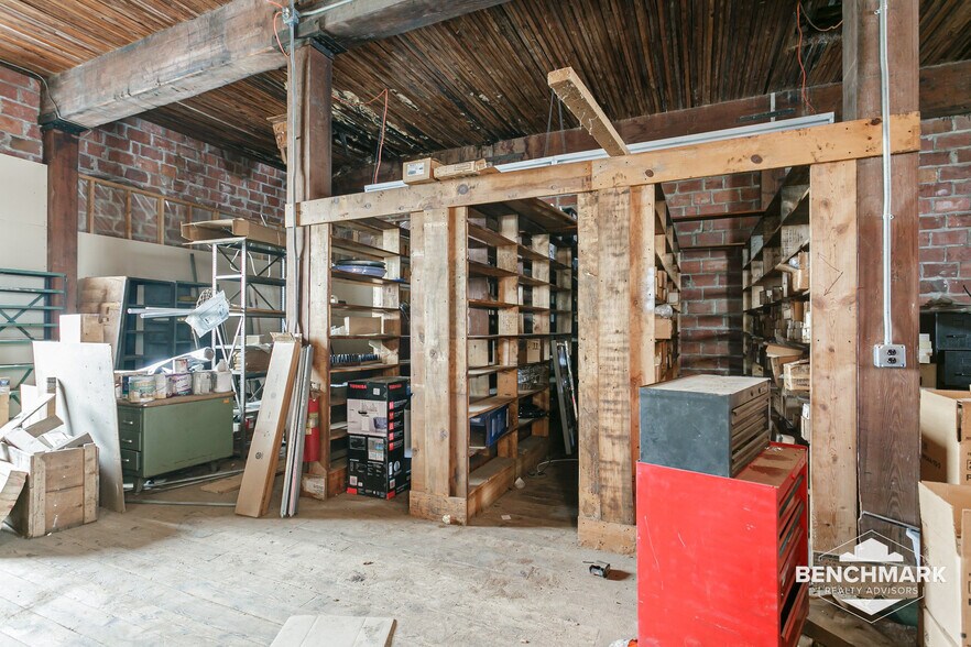 More Photos Of 4017 Railroad, Williamson Warehouse For Sale