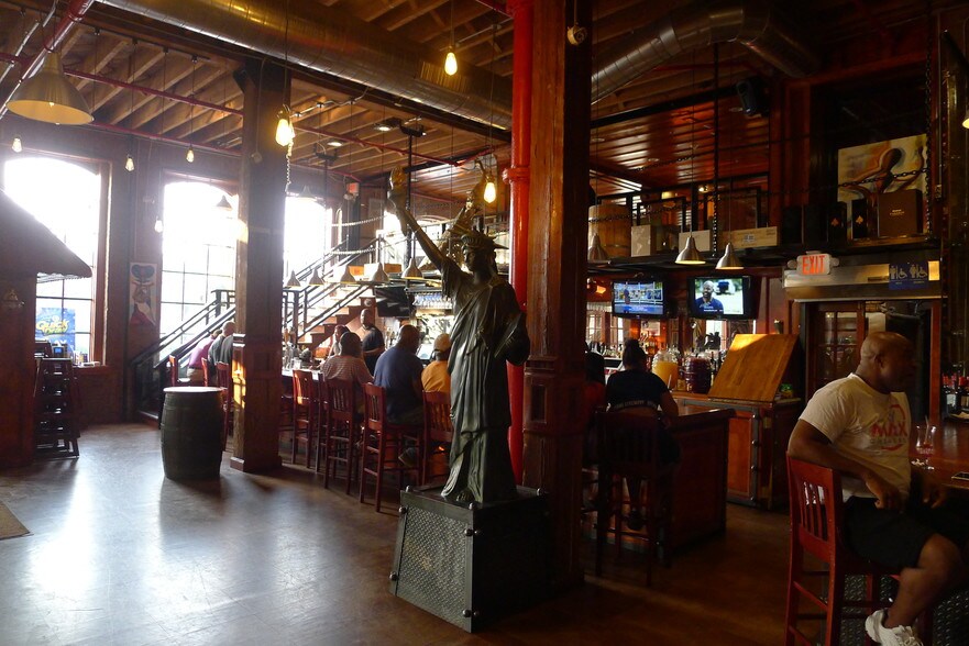 More Photos Of 451 Communipaw Ave, Jersey City Warehouse For Sale