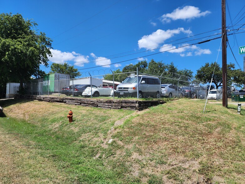 More Photos Of 5401 S Congress Ave, Austin Auto Dealership For Sale