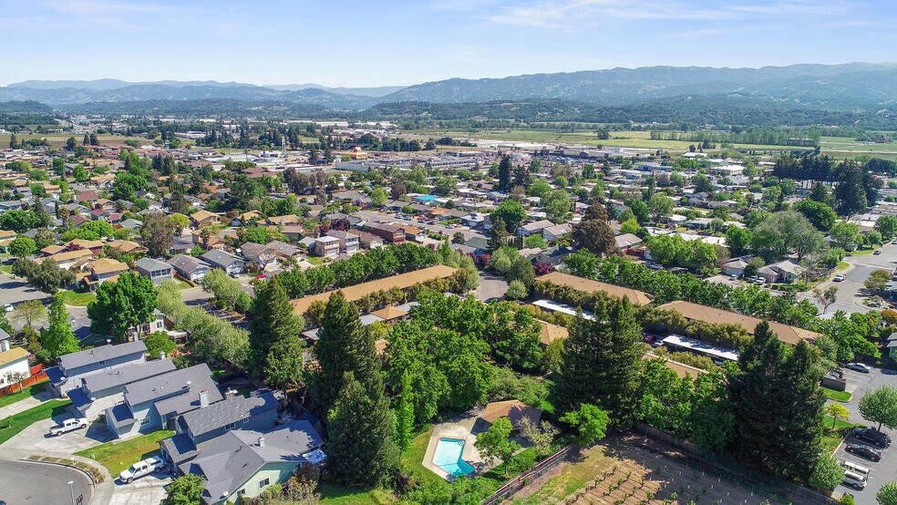 More Photos Of 505-531 Capps Ln, Ukiah Apartments For Sale