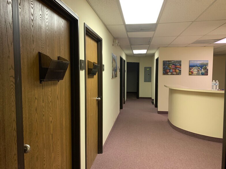 More Photos Of 38300 Van Dyke Ave, Sterling Heights Medical For Lease