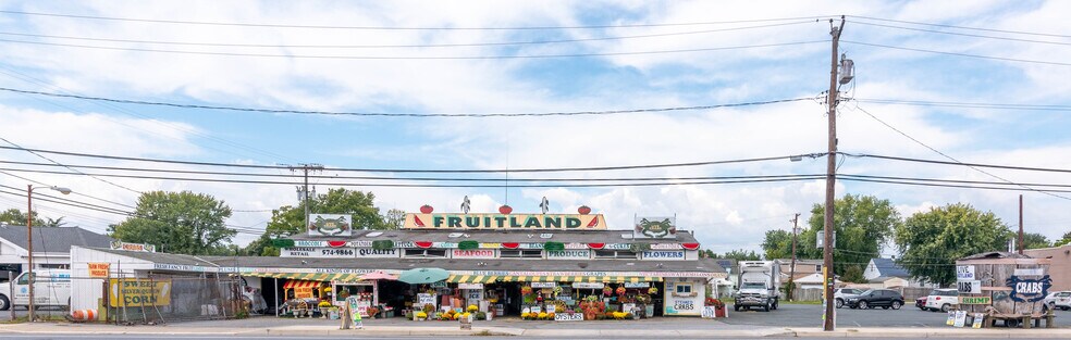 More Photos Of 106 Eastern Blvd, Essex General Retail For Sale