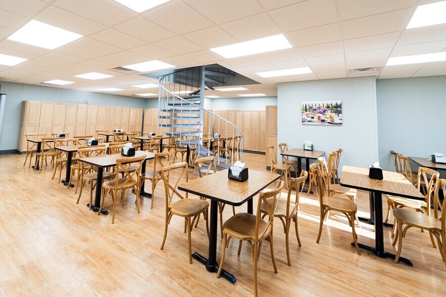 More Photos Of 252 Depot Rd, Milford Light Distribution For Lease