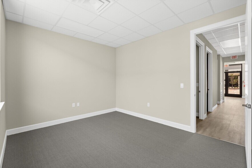 More Photos Of 5501 Cabrera dr, Sugar Land Medical For Lease