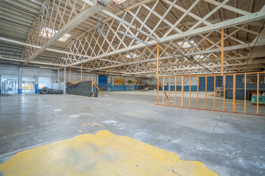 More Photos Of 1209 6th St, Los Banos Storefront For Lease