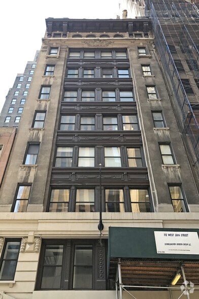 More Photos Of 102 W 38th St, New York Office For Lease