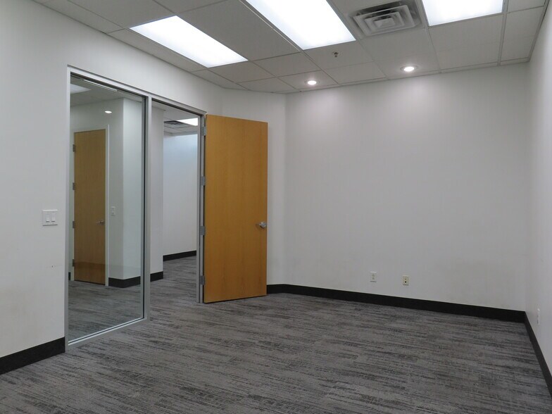 More Photos Of 163 W 1600 S, Saint George Office For Lease