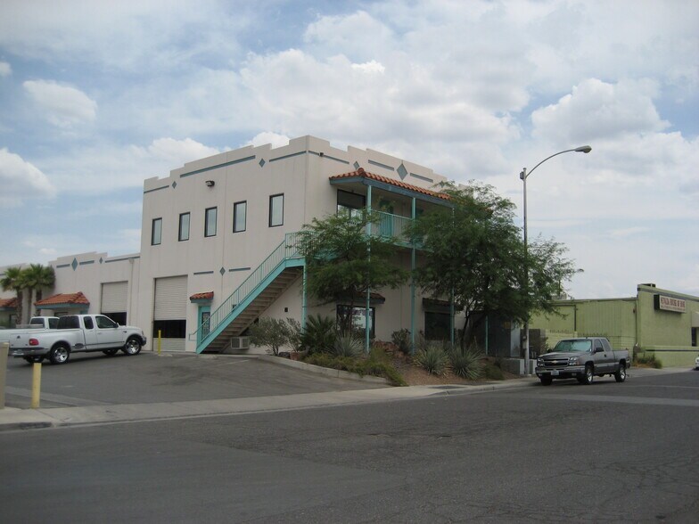 More Photos Of 628-630 Middlegate Rd, Henderson Warehouse For Lease