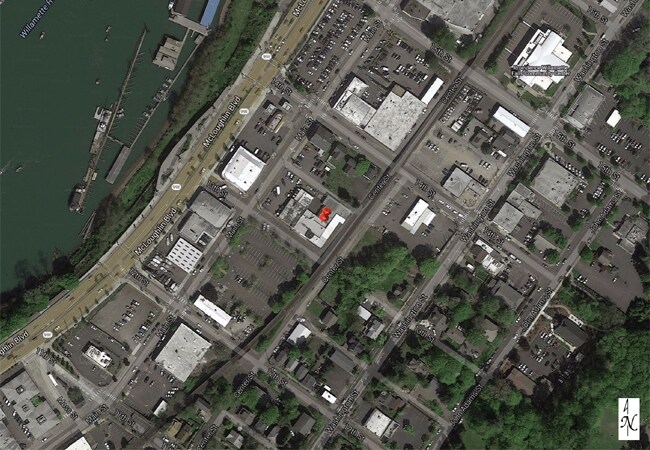 More Photos Of 215 13th St, Oregon City Food Processing For Lease