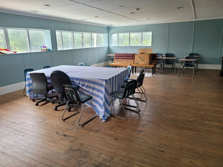 More Photos Of 1512 Garner Rd, Raleigh Warehouse For Lease