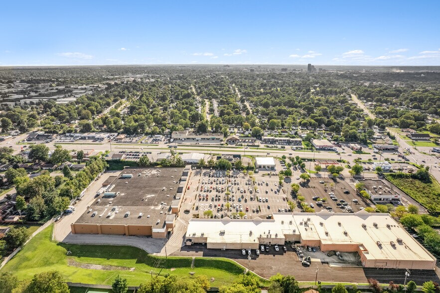 More Photos Of 1650-1680 Bryan Station Rd, Lexington Unknown For Lease