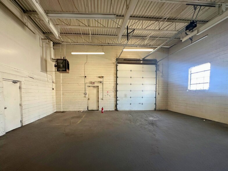 More Photos Of 26674 Liberal St, Center Line Warehouse For Sale