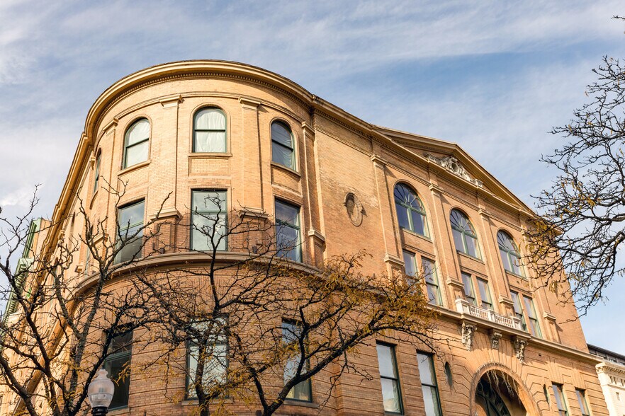 More Photos Of 311 E Grand River Ave, Detroit Religious Facility For Lease