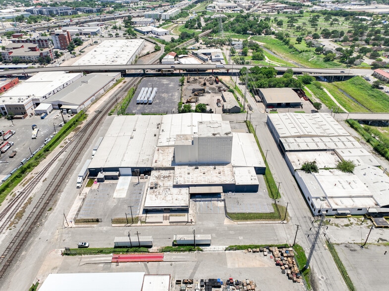 More Photos Of 702 San Fernando St, San Antonio Manufacturing For Sale