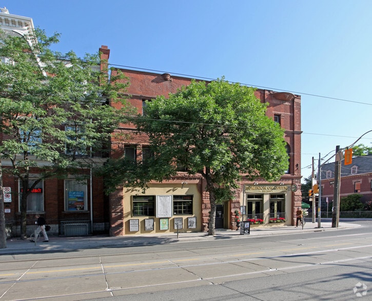 More Photos Of 500 Queen St E, Toronto Storefront Retail Residential For Sale