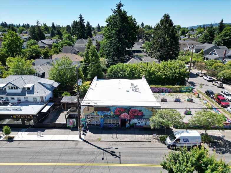 More Photos Of 2314 NE Alberta St, Portland Freestanding For Lease