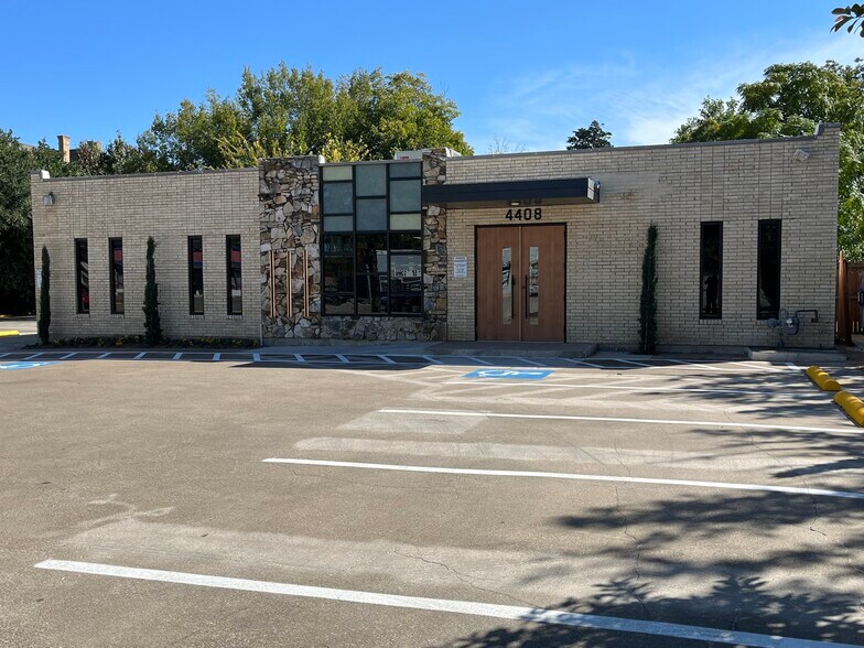 More Photos Of 4408 Gaston Ave, Dallas Freestanding For Sale