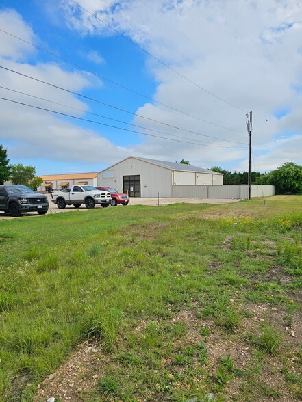 Primary Photo Of 1503 W Stan Schlueter Loop, Killeen Industrial For Lease