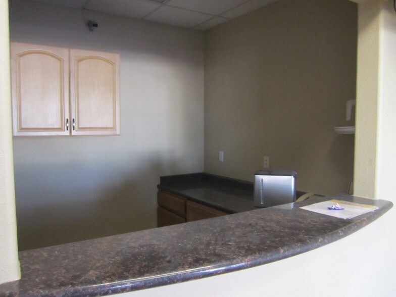 More Photos Of 2881 S Valley View Blvd, Las Vegas Office Residential For Lease