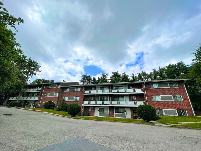 More Photos Of 1627 Ingleside Ave, Baltimore Apartments For Sale