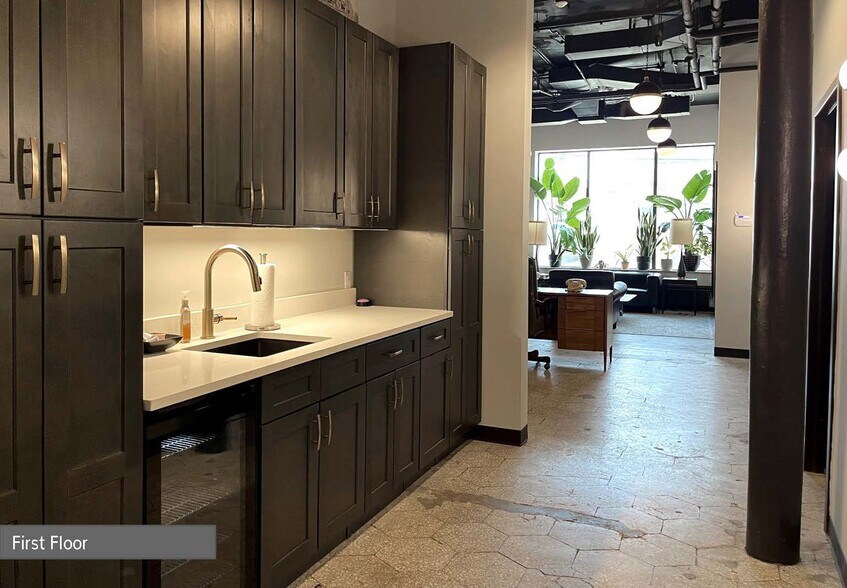 More Photos Of 20 S Balph Ave, Pittsburgh Loft Creative Space For Sale