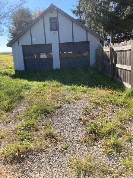 Primary Photo Of 3912 State Route 31, Donegal Flex For Lease