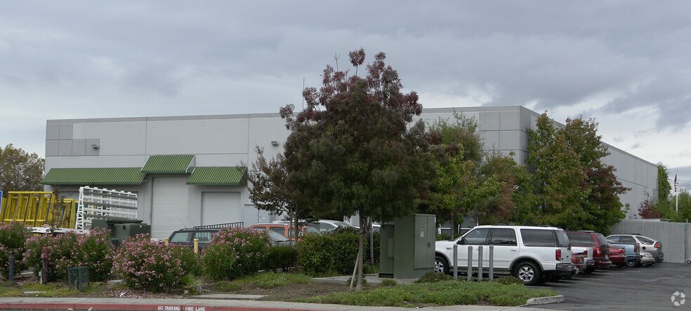 More Photos Of 3241 Darby Common, Fremont Manufacturing For Sale