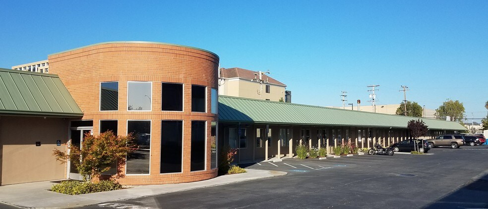 Primary Photo Of 819 Mitten Rd, Burlingame Office For Lease