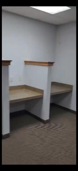 More Photos Of 3544 E 17th St, Ammon General Retail For Lease