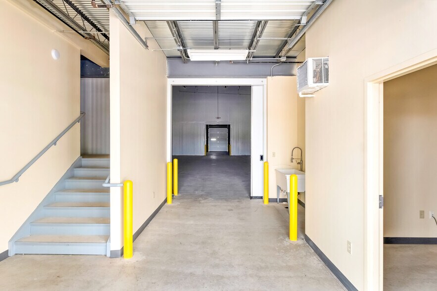 More Photos Of 9342 SE Loop 410, San Antonio Refrigeration Cold Storage For Sale