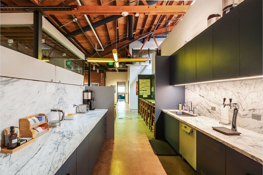 More Photos Of 8870 Washington Blvd, Culver City Loft Creative Space For Sale
