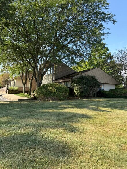More Photos Of 3500 W Market St, Akron Medical For Sale