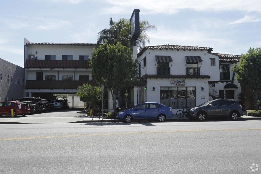 More Photos Of 10116-10120 Riverside Dr, Toluca Lake Office For Sale
