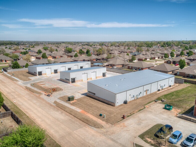 Primary Photo Of 236 N Chisholm Trail Way, Mustang Warehouse For Lease
