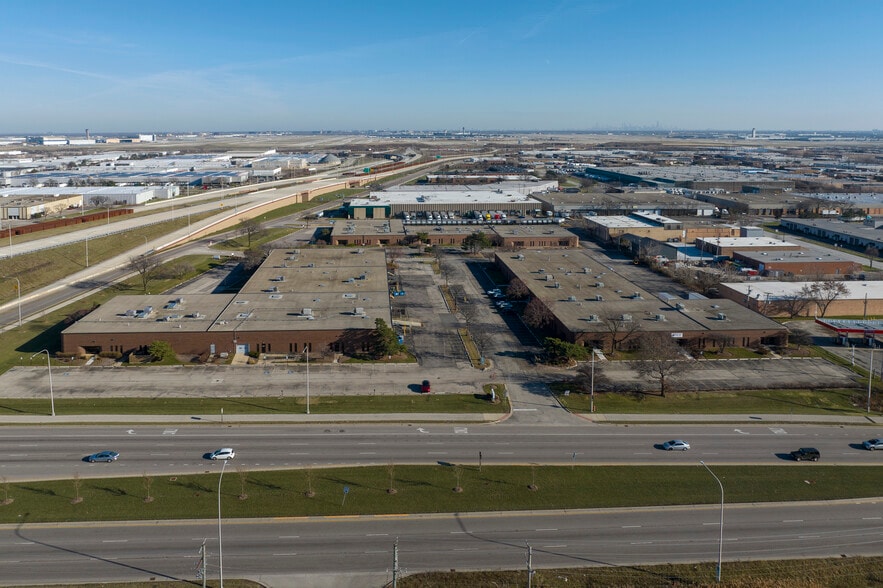 Primary Photo Of 1088-1130 W Thorndale Ave, Bensenville Unknown For Lease
