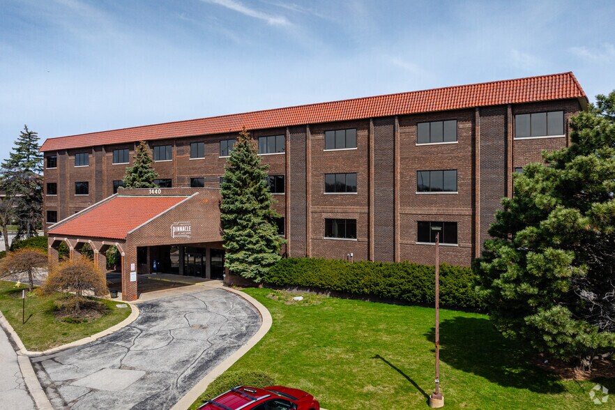 Primary Photo Of 1440 Renaissance Dr, Park Ridge Office Residential For Lease