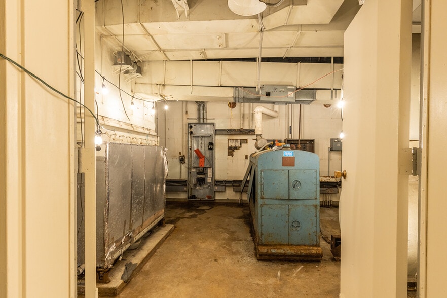 More Photos Of 8871 Griffith Rd, Nashville Warehouse For Sale