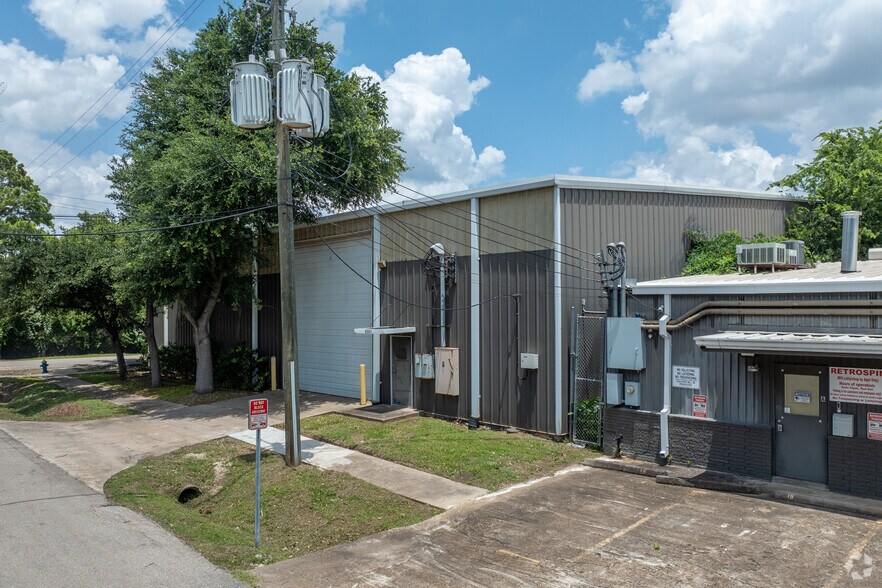 Primary Photo Of 6501 Goforth St, Houston Warehouse For Lease