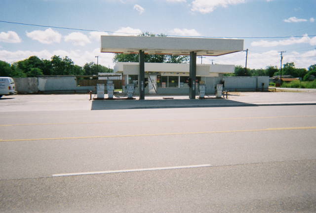 Primary Photo Of 108 S 8th St, Skidmore Service Station For Sale