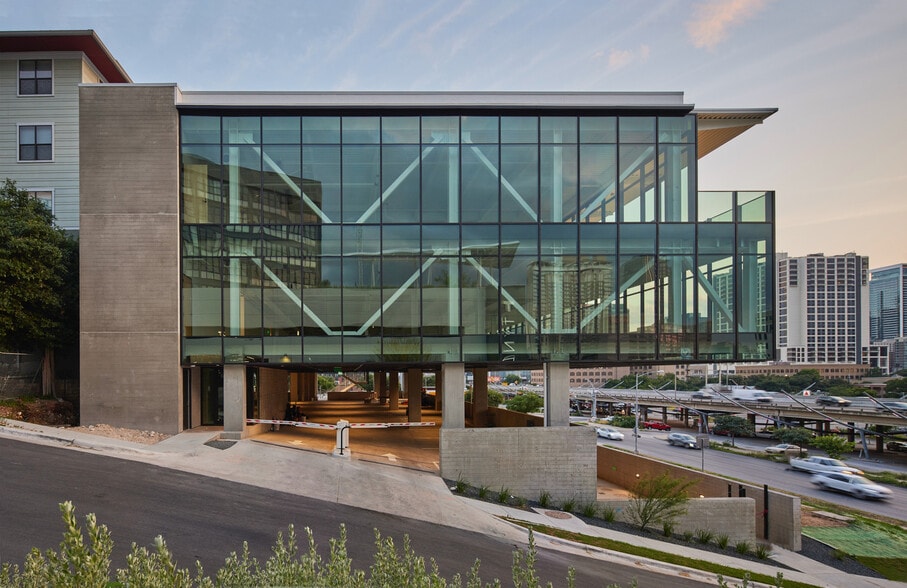 Primary Photo Of 809 E 8th St, Austin Office For Sale