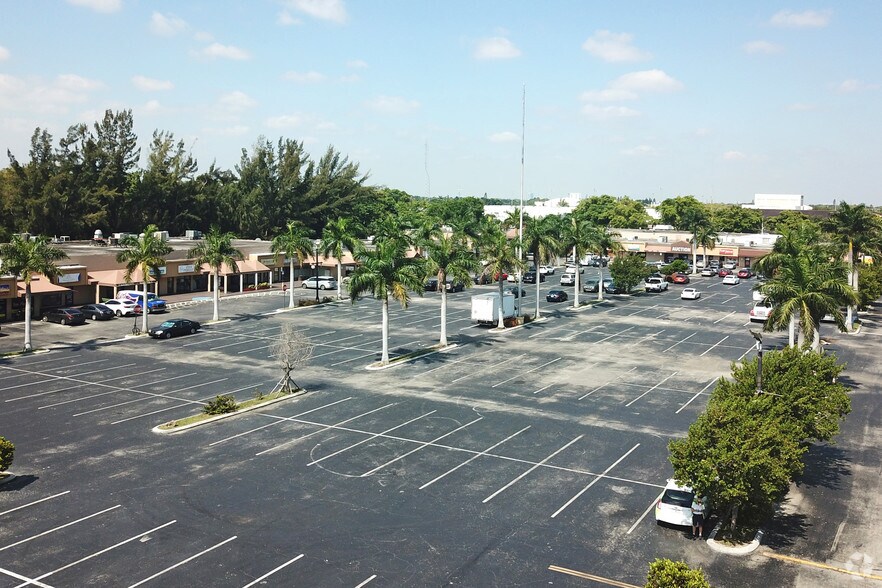 More Photos Of 7738-7853 NW 44th St, Lauderhill Unknown For Lease