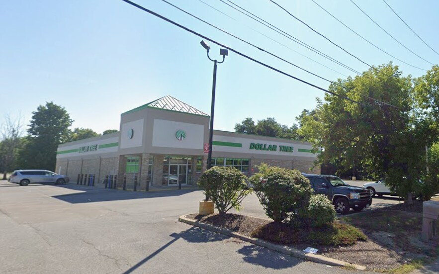 Primary Photo Of 40 East State St, Mount Morris Drugstore For Sale