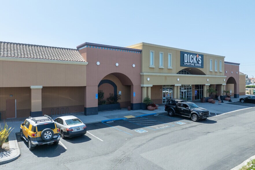 More Photos Of 620-696 Blossom Hill Rd, San Jose Unknown For Lease