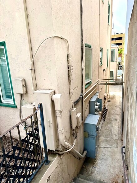 More Photos Of 2438-2446 India St, San Diego Apartments For Sale