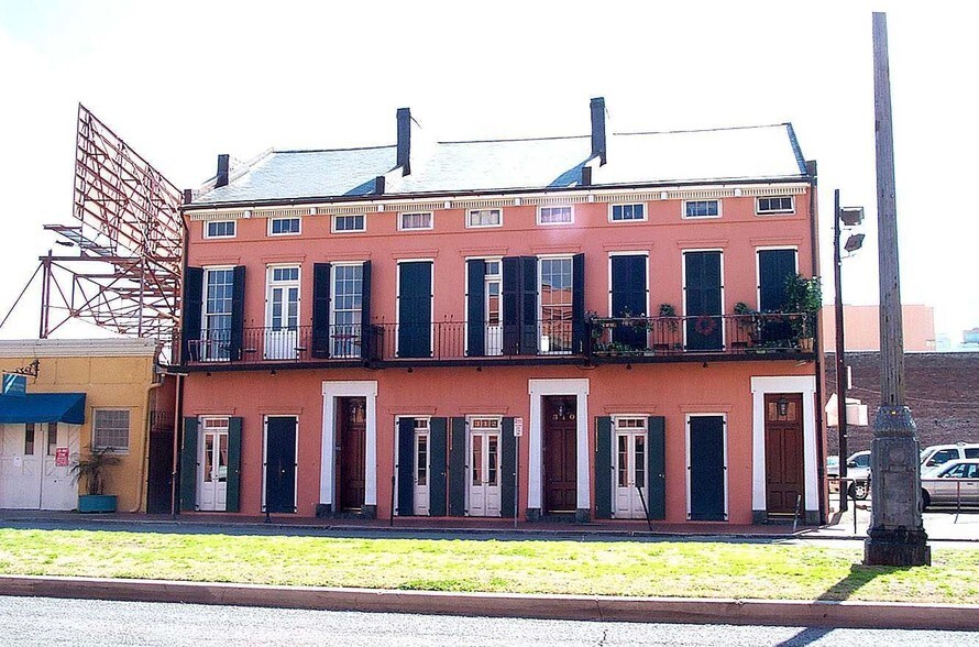 Primary Photo Of 308 N Rampart St, New Orleans Apartments For Sale