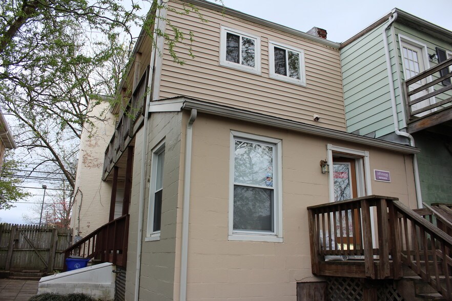 More Photos Of 325 W 7th St, Frederick Storefront Retail Office For Sale