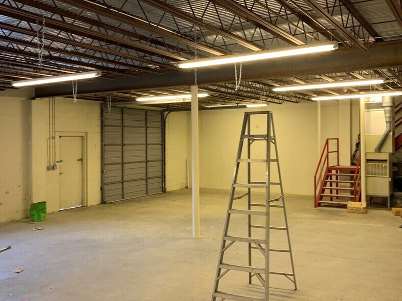 More Photos Of 3501 7th Ave S, Birmingham Light Distribution For Lease