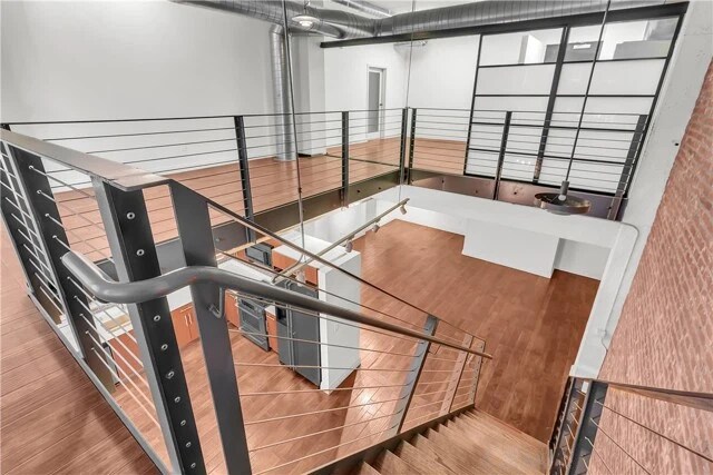 More Photos Of 500-530 S Hewitt St, Los Angeles Apartments For Lease