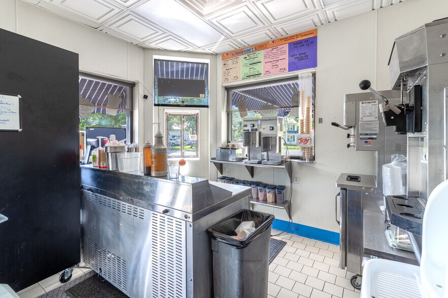 More Photos Of 13524 S Eagle Valley Rd, Tyrone Restaurant For Sale