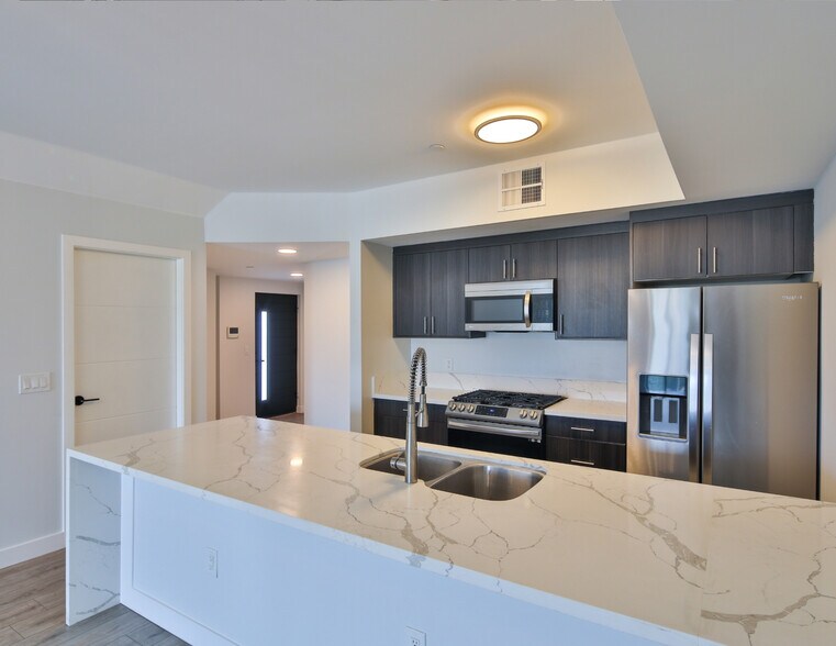 More Photos Of 1300 W Mission Blvd, Pomona Apartments For Sale